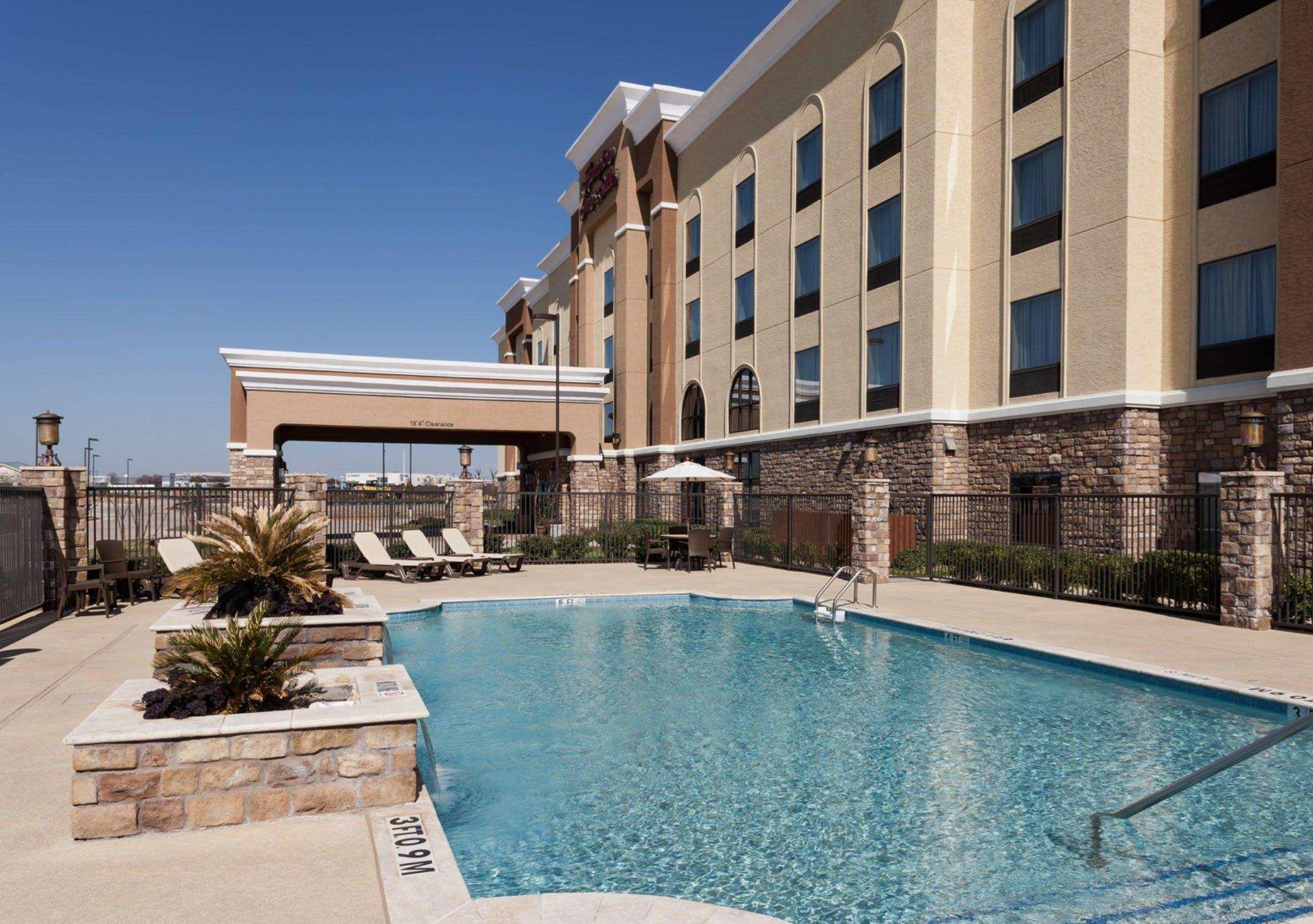 Hampton Inn & Suites Dallas-Arlington-South Ngoại thất bức ảnh