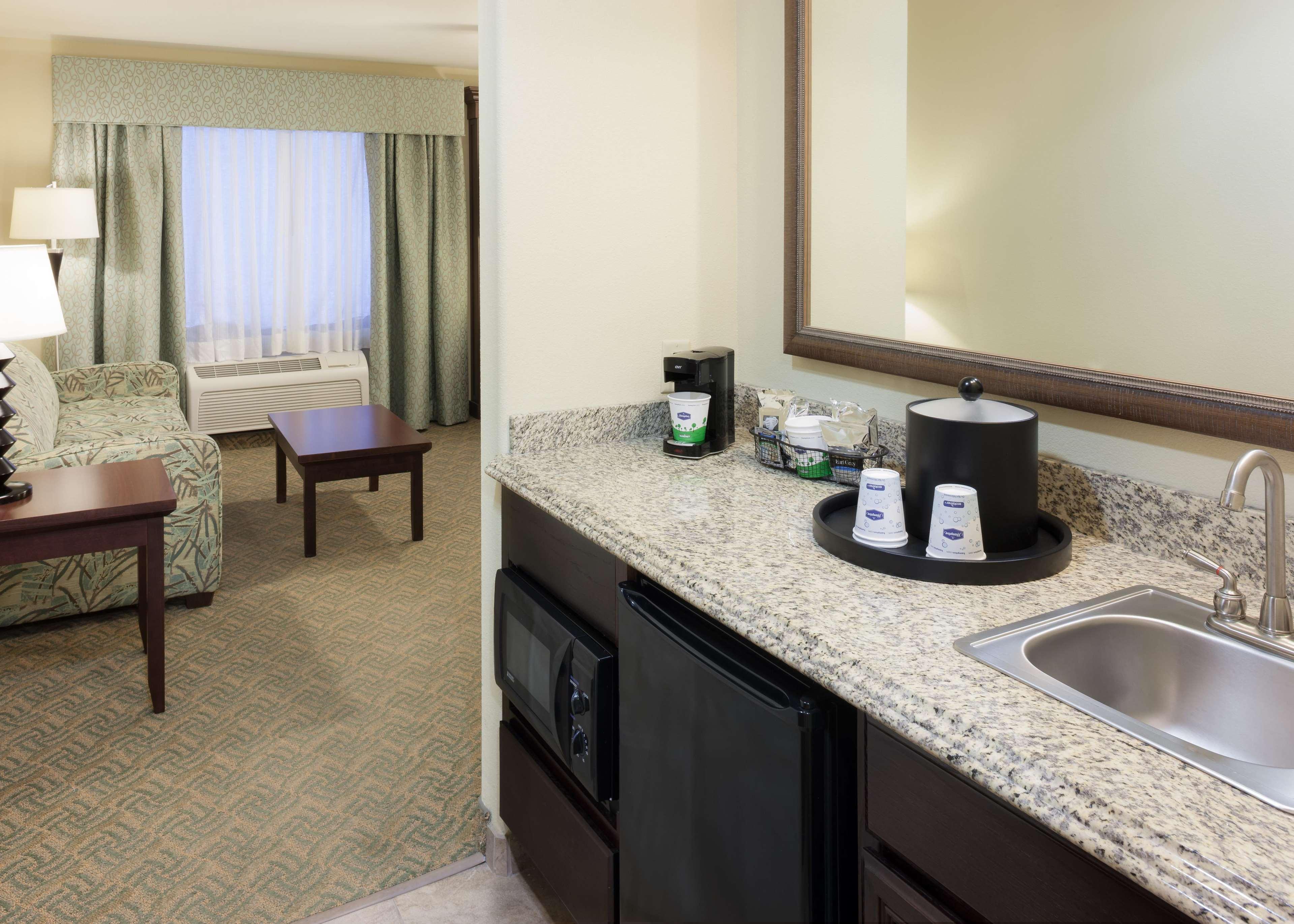 Hampton Inn & Suites Dallas-Arlington-South Ngoại thất bức ảnh