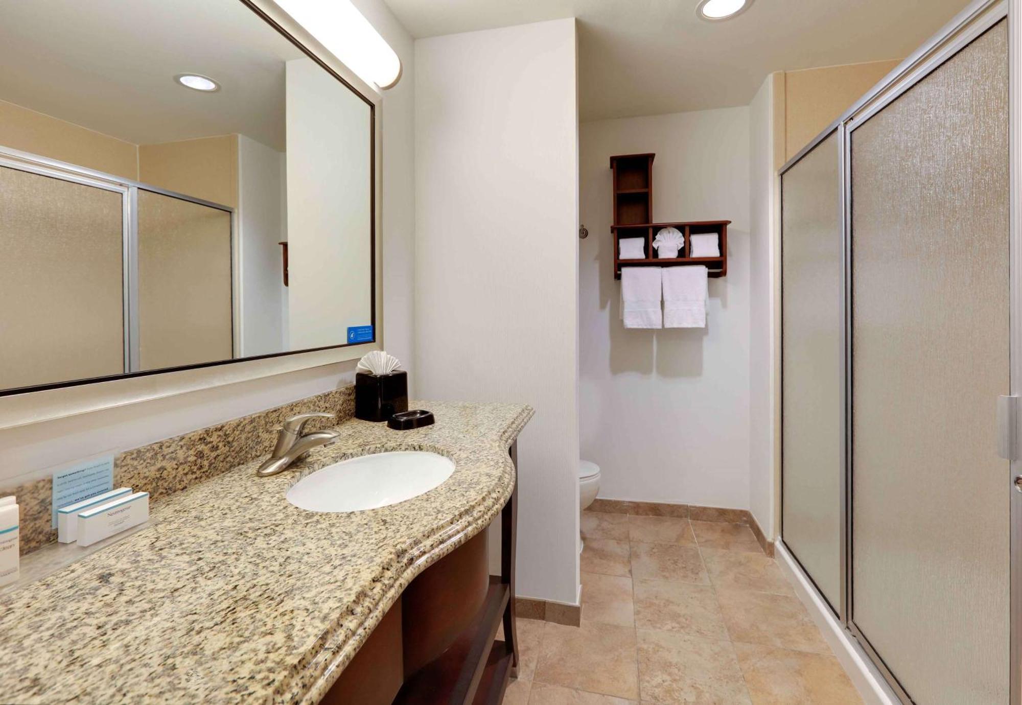 Hampton Inn & Suites Dallas-Arlington-South Ngoại thất bức ảnh