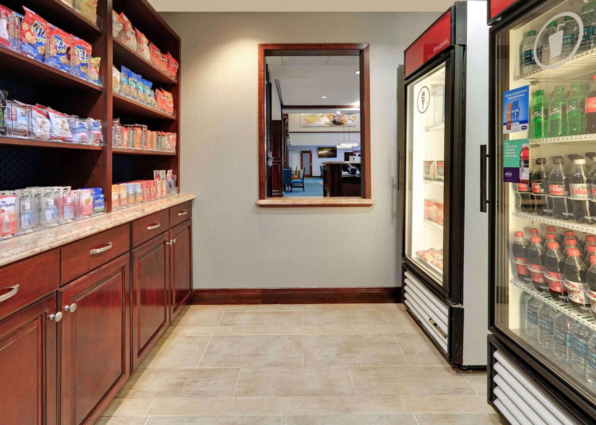 Hampton Inn & Suites Dallas-Arlington-South Ngoại thất bức ảnh