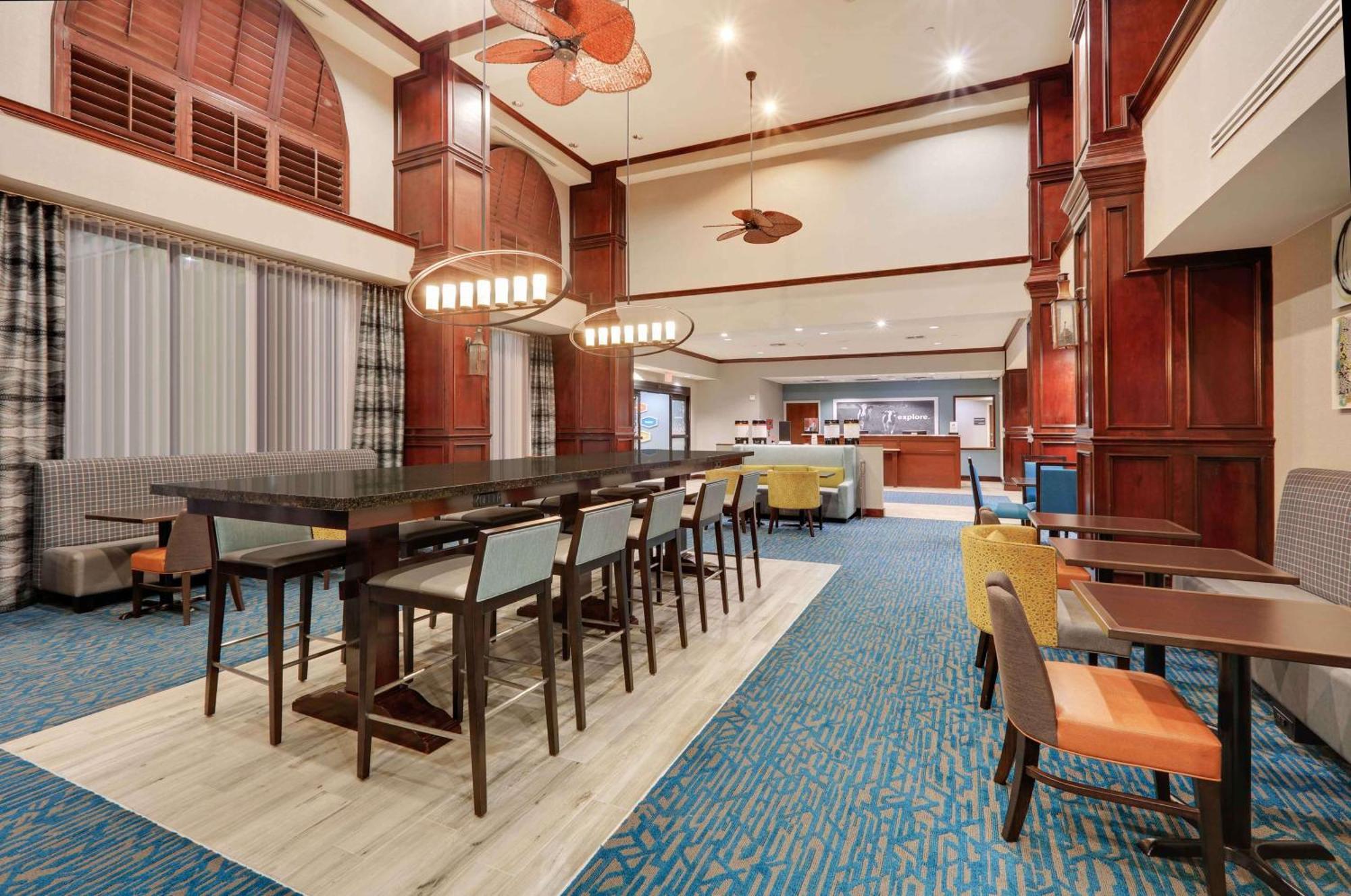 Hampton Inn & Suites Dallas-Arlington-South Ngoại thất bức ảnh